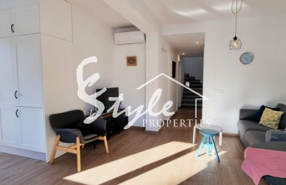 Resale - Villa - Playa Flamenca