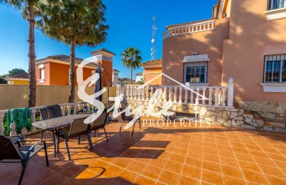 Reventa - Villa - Villamartin