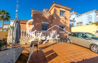 Reventa - Villa - Villamartin