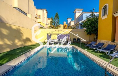 Reventa - Villa - Villamartin