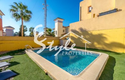 Reventa - Villa - Villamartin