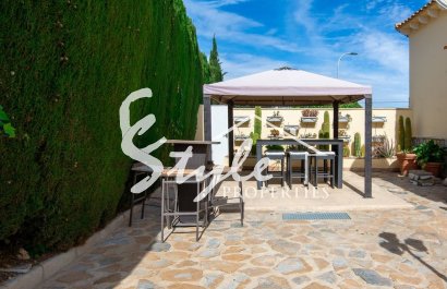 Продается просторная вилла с 4 спальнями в Альгорфе, Коста Бланка, Испания. ID1929