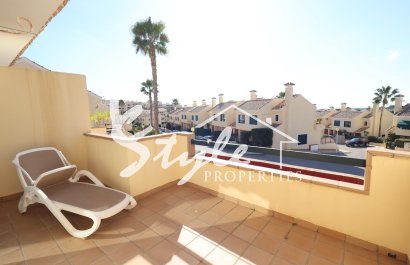 Купить семейный таунхаус с видом на море недалеко от пляжа в Campoamor Golf. ID 6311