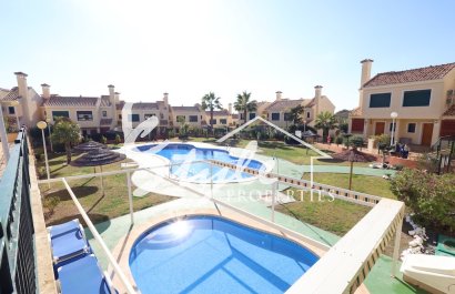 Купить семейный таунхаус с видом на море недалеко от пляжа в Campoamor Golf. ID 6311