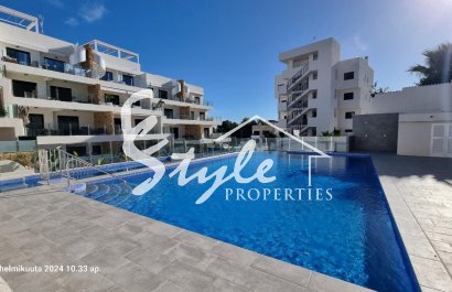 Buy top floor penthouse in Villamartín golf, Costa Blanca. ID 6314