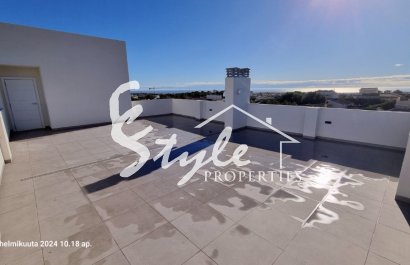 Buy top floor penthouse in Villamartín golf, Costa Blanca. ID 6314