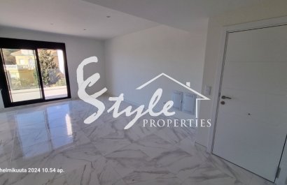 Resale - Apartment - Villamartin