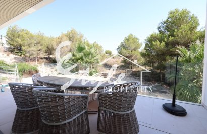 Buy luxury villa with garden and pool, in Las Colinas Golf & Country Club, Villamartín, Orihuela Costa. id 6319