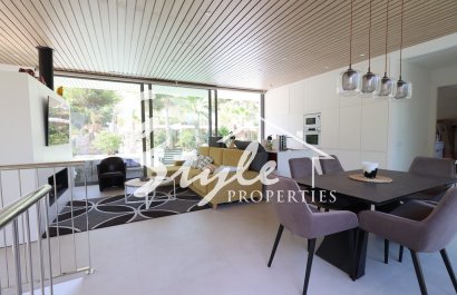 Resale - Villa - Las Colinas - Las Colinas Golf