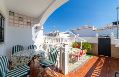 For sale charming townhouse with parking in La Cinuelica, Punta Prima, Orihuela Costa. ID1970