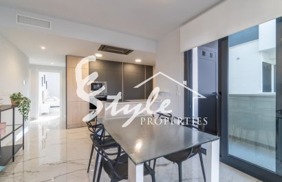 Comprar apartamento con piscina cerca del mar y playas en Amanecer IX, Orihuela Costa. ID: 6325
