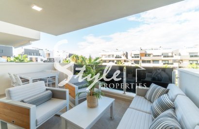 Comprar apartamento con piscina cerca del mar y playas en Amanecer IX, Orihuela Costa. ID: 6325