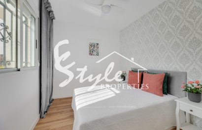 Продается отремонтированный таунхаус с 3 спальнями в Лос-Альтос, Пунта-Прима, Коста-Бланка. ID2818