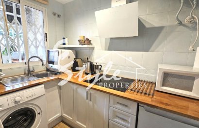 For sale apartment a 200m to the beach in Torrevieja, Costa Blanca. ID2825