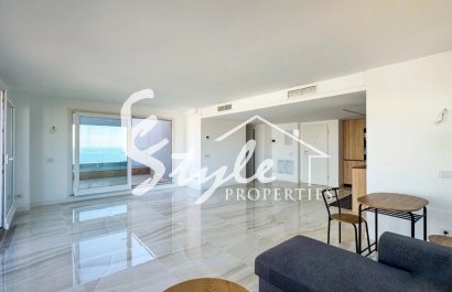 На продажу пентхаус  на первой линии моря в  Пунта Прима, Аликанте, Коста Бланка, Испания ID2607