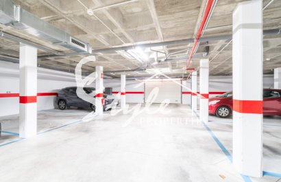 Comprar apartamento con piscina en Villamartin cerca del golf. ID 6332