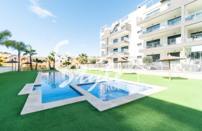 Comprar apartamento con piscina en Villamartin cerca del golf. ID 6332