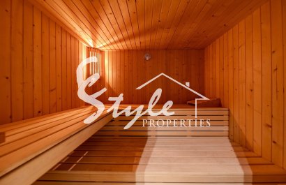 Resale - Villa - Cabo Roig