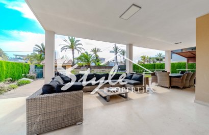 Resale - Villa - Cabo Roig
