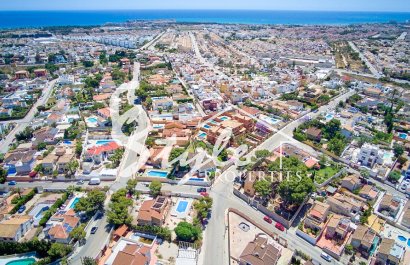 Продается земля в Лос Балконес Торревьеха Коста Бланка. ID016