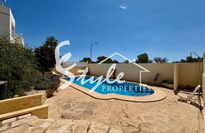 Resale - Villa - Villamartin