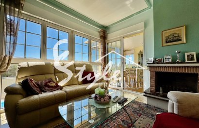 Resale - Villa - Villamartin