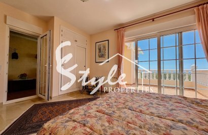 Resale - Villa - Villamartin