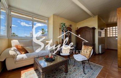 Resale - Villa - Villamartin