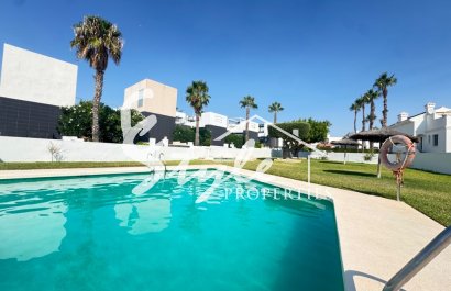 Вторичное жилье - Townhouse - Ориуэла Коста  - Вилламартин