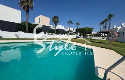 Вторичное жилье - Townhouse - Ориуэла Коста  - Вилламартин