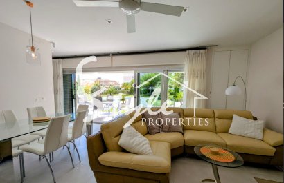 Продается квартира с 3 спальнями в Лос Дольсес, Вилламартин, Ориуэла Коста, Коста Бланка. ID1945