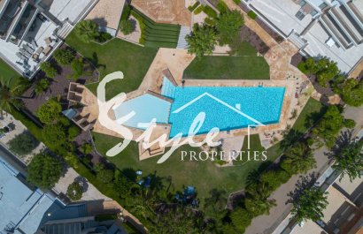 For sale luxury penthouse with panoramic views in Bioko DeLUX in Cabo Roig, Orihuela Costa, Costa Blanca. ID1964