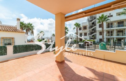 Купить отдельное шале с бассейном и садом около гольфа в  Вильямартин. ID ST-6345