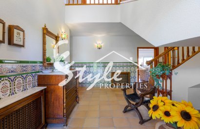 Вторичное жилье - Вилла - Кампоамор