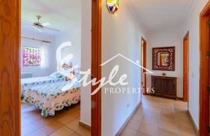 Вторичное жилье - Вилла - Кампоамор