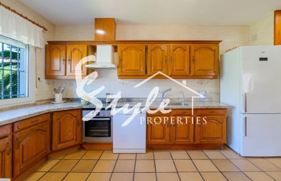 Вторичное жилье - Вилла - Кампоамор