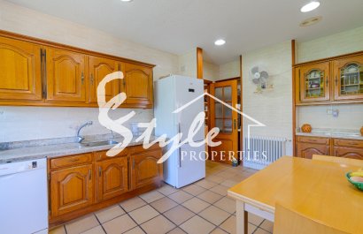 Вторичное жилье - Вилла - Кампоамор