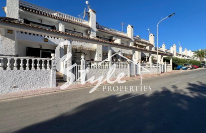 For sale townhouse in Rocajuna, Los Altos, Punta Prima, Torrevieja, Costa Blanca. ID2741