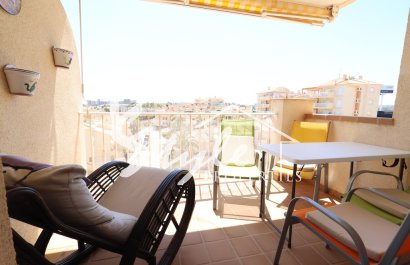 Купить квартиру с бассейном недалеко от моря и пляжей в Terrazas de Aguamarina, Ориуэла Коста. ID: 6350