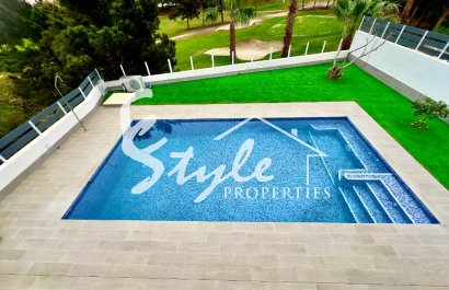 For sale last detached villa in front of La Marquesa golf camp in Cuidad Quesada, Costa Blanca, Spain. ID ON2100