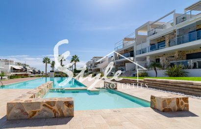 For sale modern south facing top-floor with parking in La Ceñuela, Punta Prima, Costa Blanca. ID1985