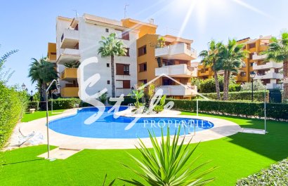 For sale beach side  south facing apartment in Parque Recoleta, Punta Prima, Torrevieja, Costa Blanca,Spain. ID3533