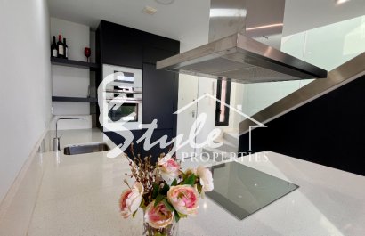 Resale - Semi - Detached Villa - Los Dolses