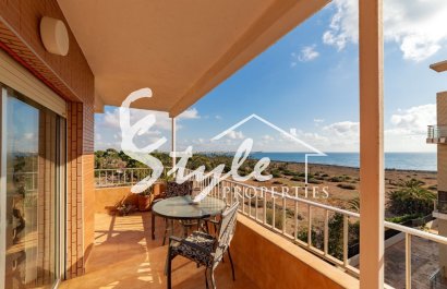 For sale apartment with sea views in Punta Prima, Torrevieja, Costa Blanca. ID2684