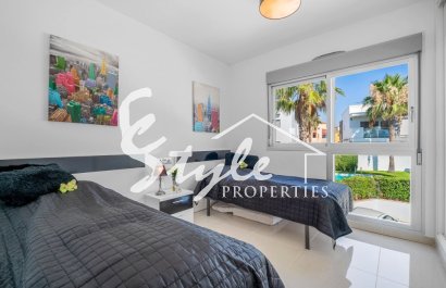 Resale - Apartment - Punta Prima