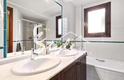 Resale - Apartamento - Punta Prima