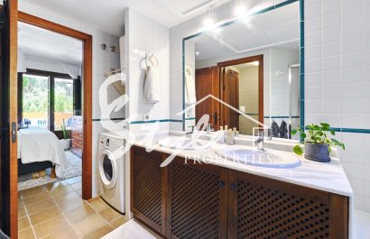 Resale - Apartamento - Punta Prima