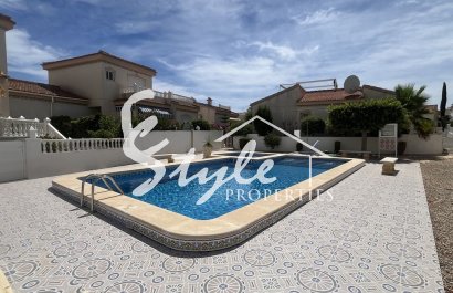 Купить виллу в Algorfa, Коста Бланка. ID: ST-6354