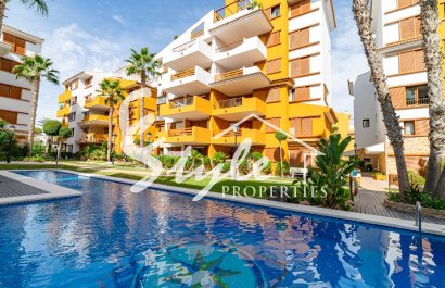 Продаётся квартира с окнами на юг и видом на бассейн в Ла Реколета, Пунта Прима, Коста Бланка. ID3044