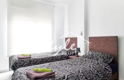 Resale - Apartment - Punta Prima